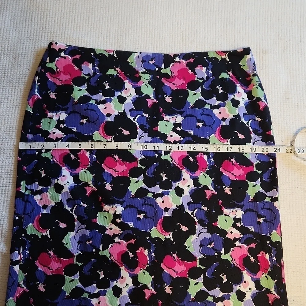 NWOT Talbots floral pencil skirt
